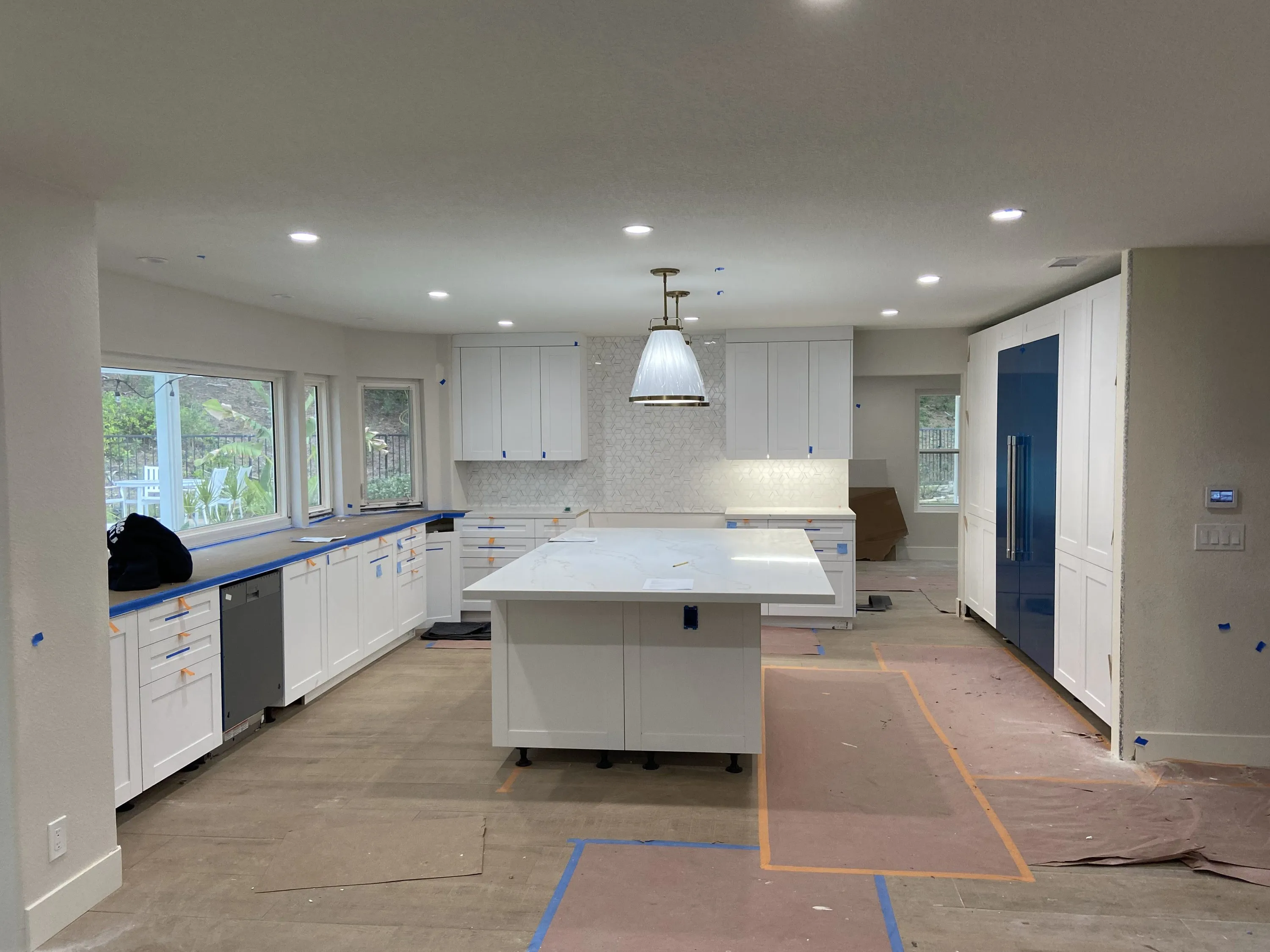 White kitchen during installation